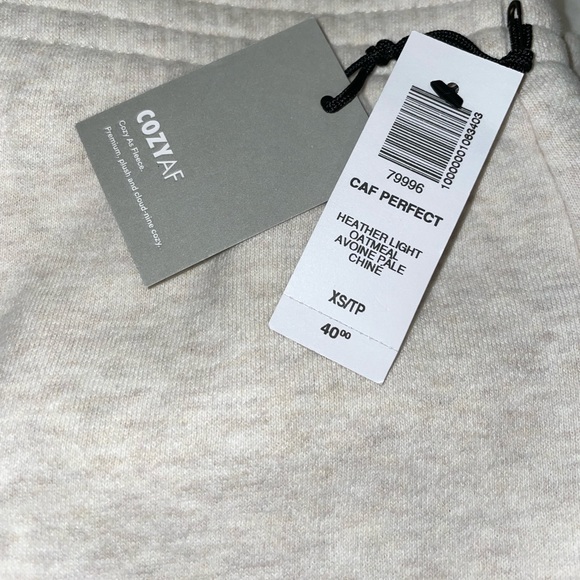 BNWT TNA sweat shorts - Picture 3 of 6